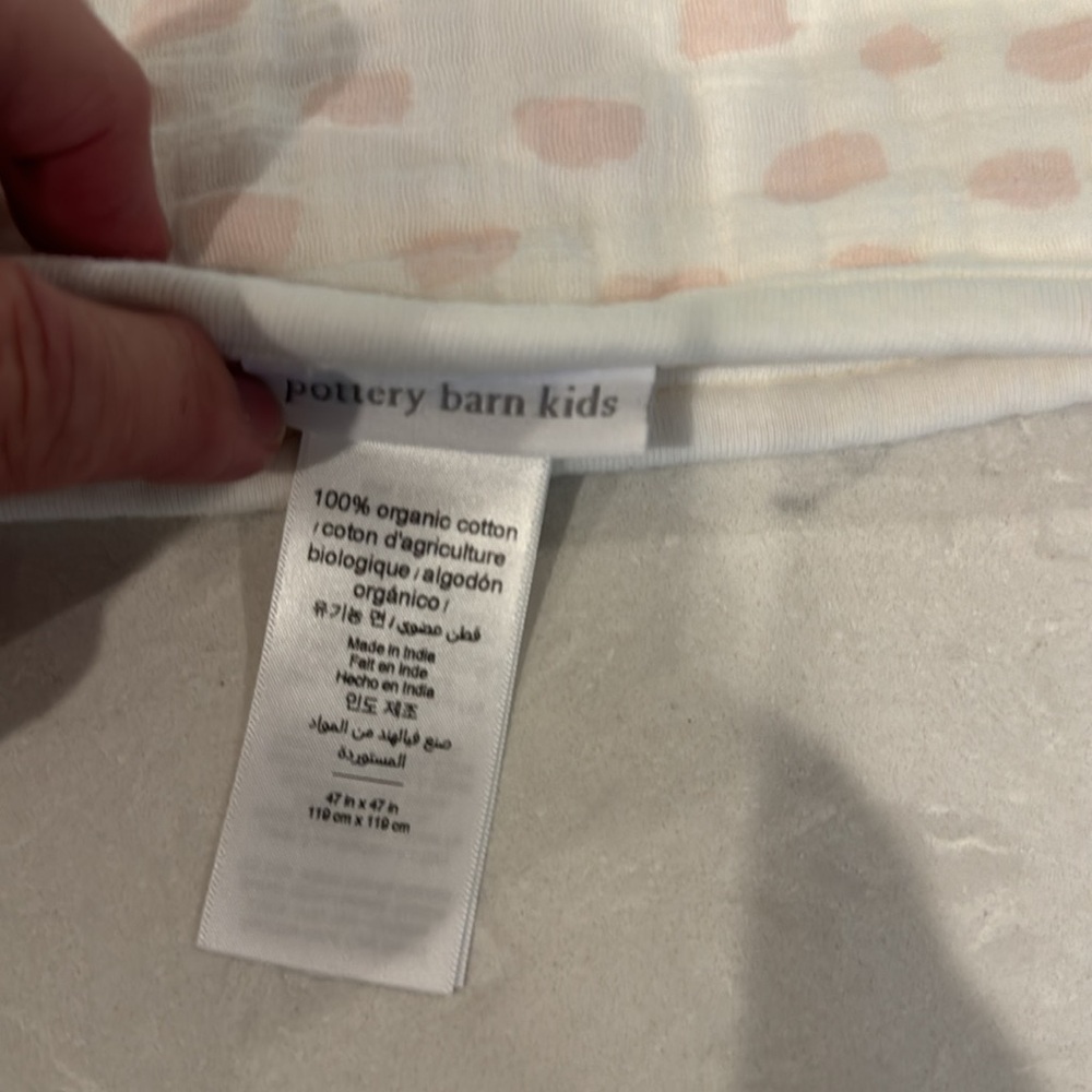 Pottery Barn Kids Organic Cotton Brushstroke Stroller Blanket Pink/White - Picture 3 of 3
